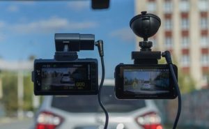 Рейтинг видеорегистраторов до 2500 рублей